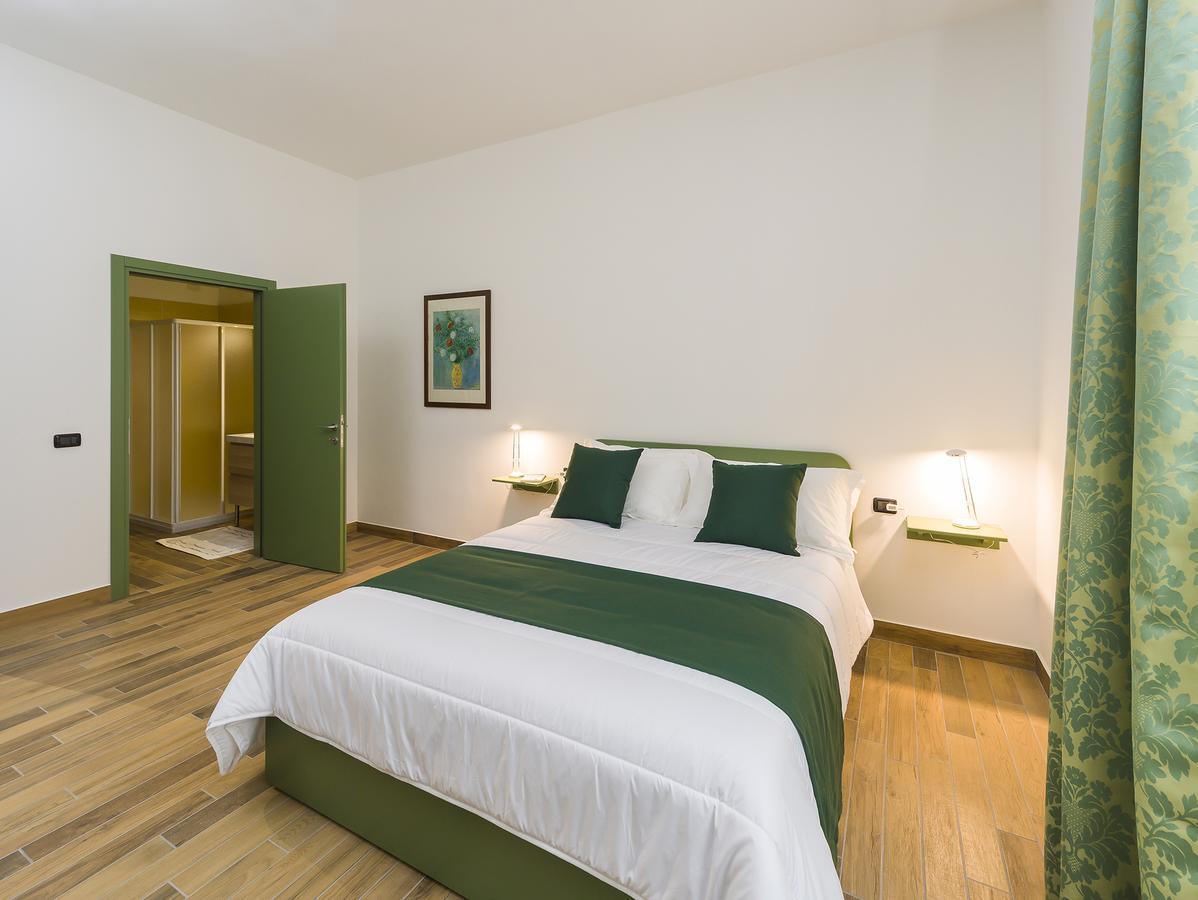 מלון לקו La Nostra Casa In Centro מראה חיצוני תמונה